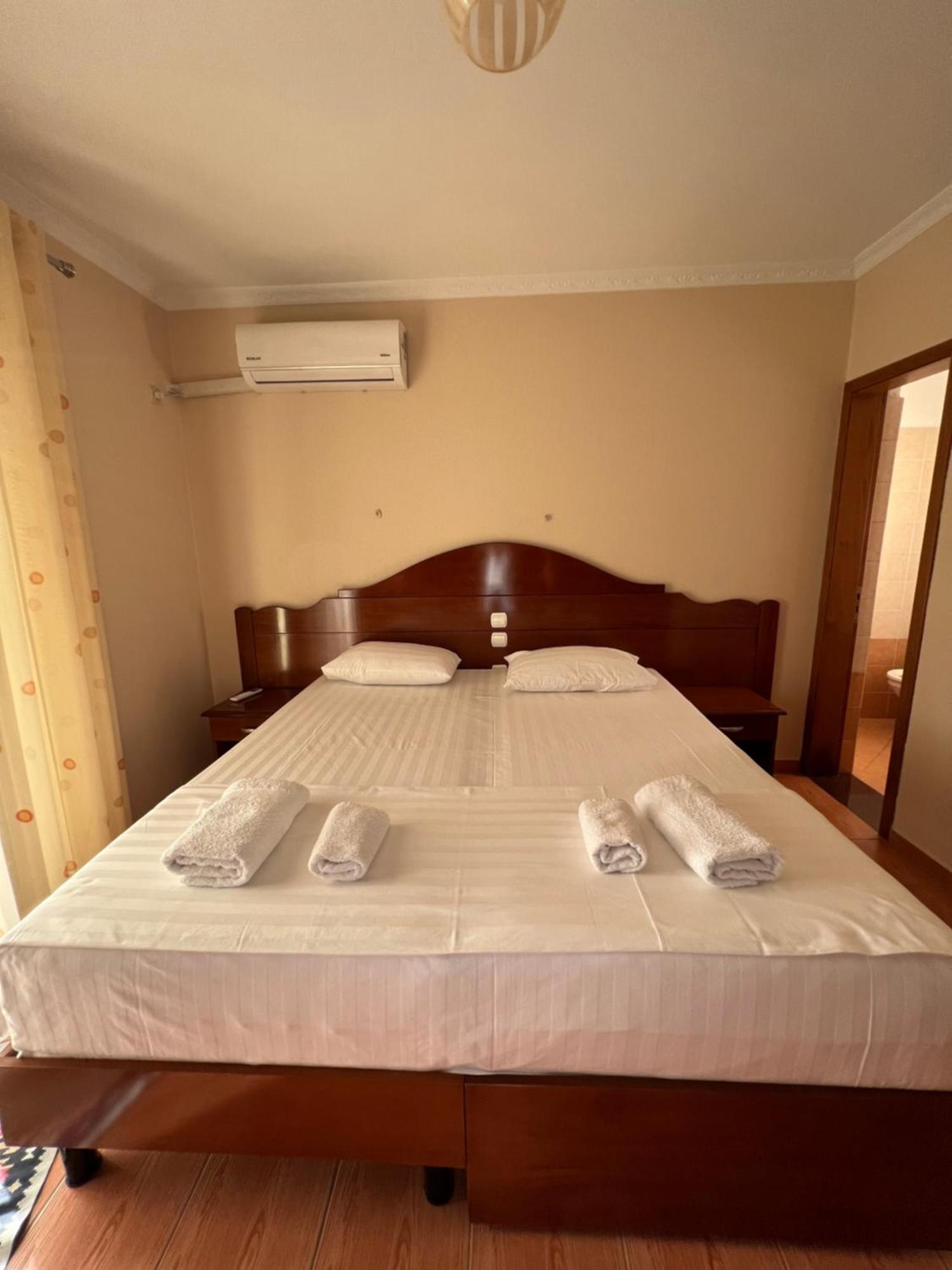 Villa Mirjan Sarandë Eksteriør billede