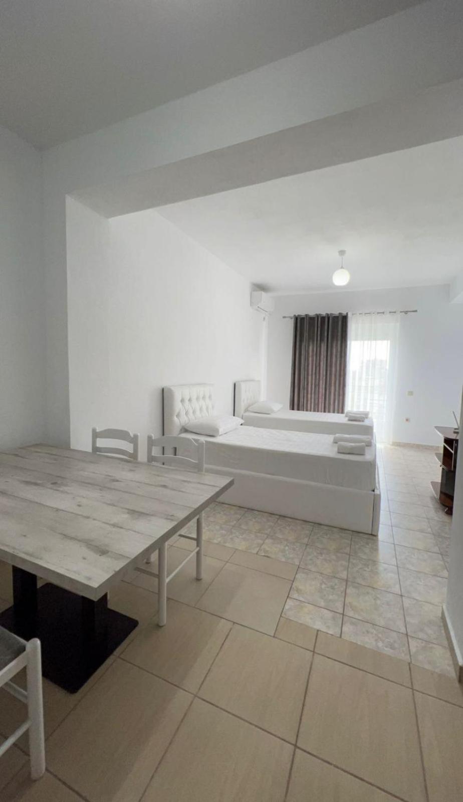 Villa Mirjan Sarandë Eksteriør billede