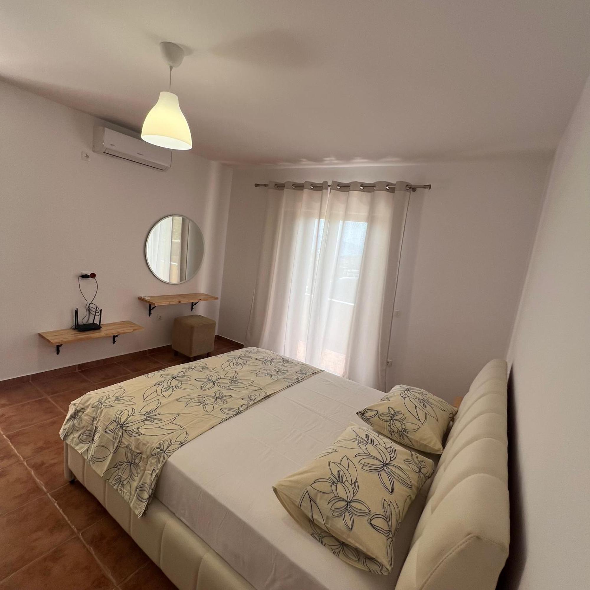 Villa Mirjan Sarandë Eksteriør billede